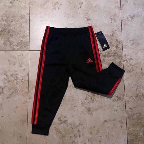 Boys -Toddlers Adidas running pants - Picture 2 of 6